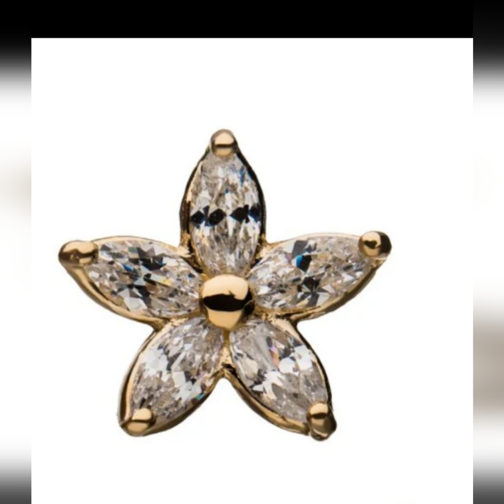 14Kt Yellow Gold Threadless 5-Clear Gem Flower body jewlery